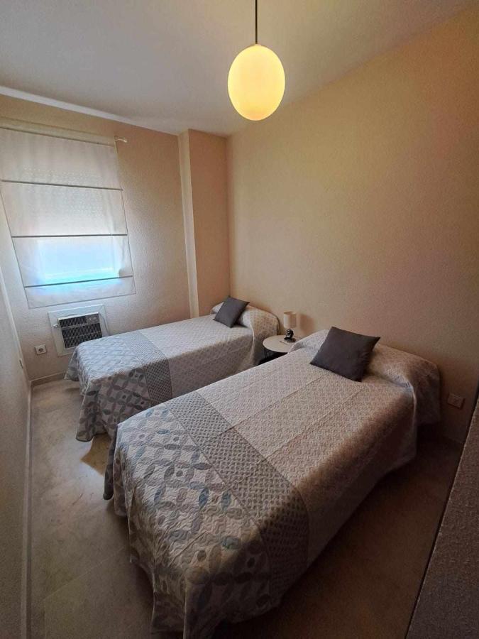 Universidad 2 By Shouthern Rooms Jaen Ngoại thất bức ảnh